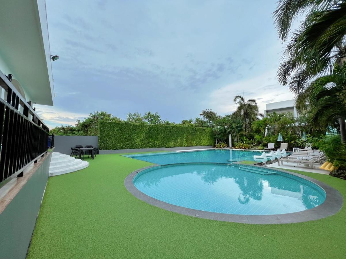 The Serenity Resort Private Villa Sattahip Extérieur photo