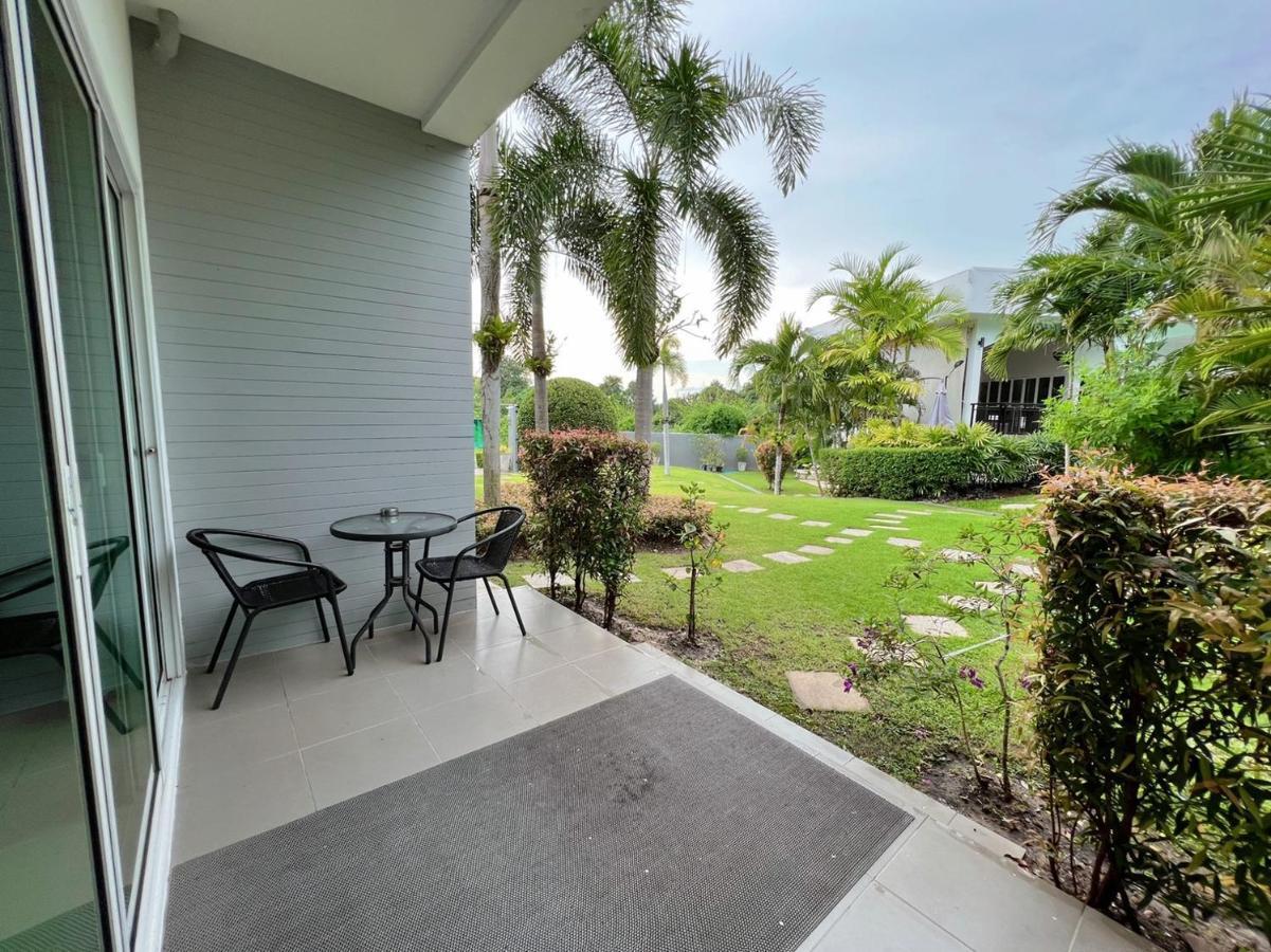 The Serenity Resort Private Villa Sattahip Extérieur photo
